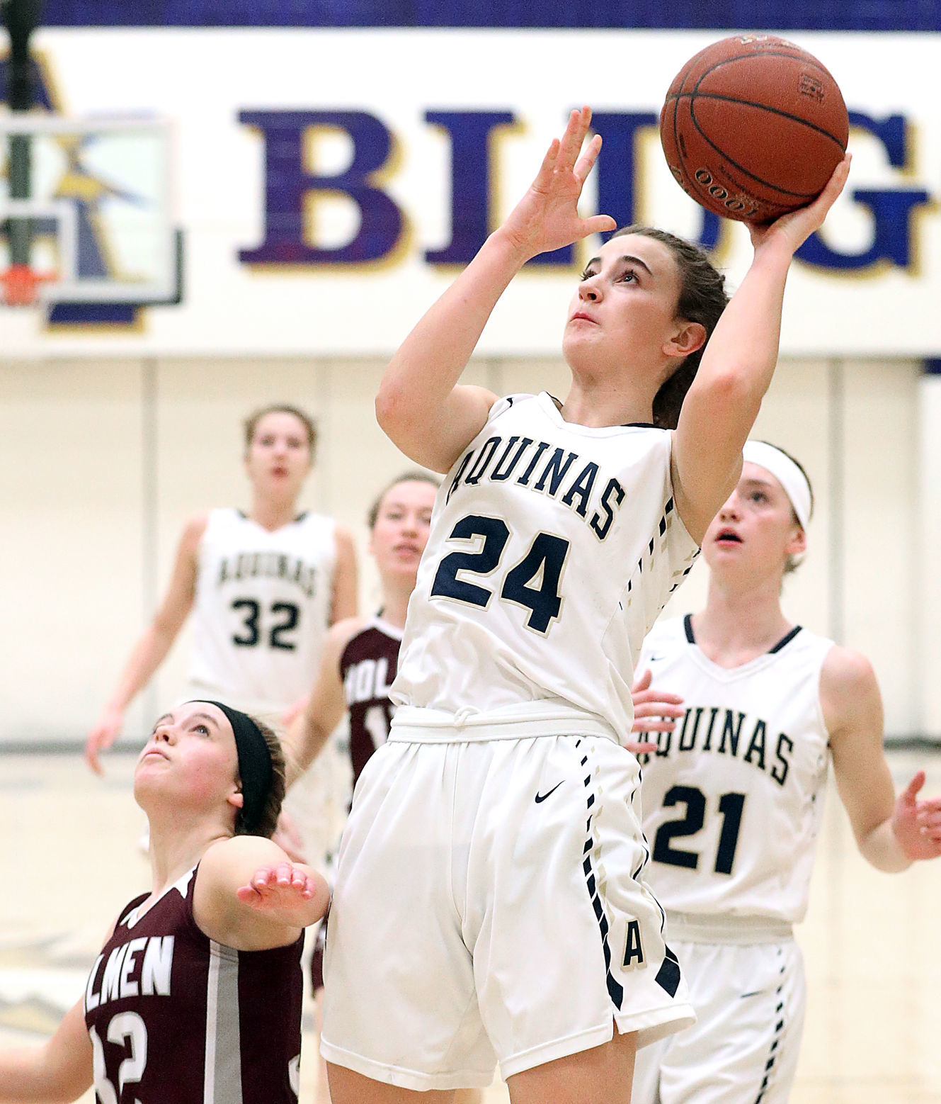 Jan 8: L:a Crosse Aquinas vs. Holmen